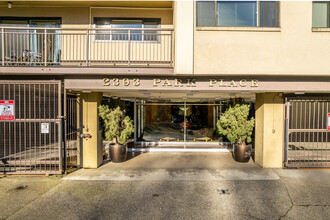 2393 SW Park Pl in Portland, OR - Foto de edificio - Building Photo