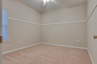 110 Brookmeade Dr in Crestview, FL - Foto de edificio - Building Photo