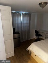 8259 Cedar Landing Ct in Alexandria, VA - Building Photo