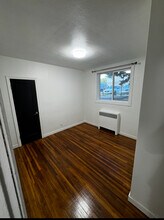 12932-12118 118 Ave NW in Edmonton, AB - Building Photo - Building Photo