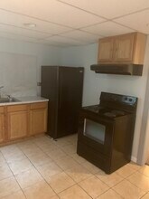 4 Pinecrest Rd in New Paltz, NY - Building Photo - Building Photo
