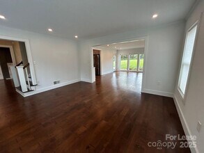 12122 Parks Farm Ln in Charlotte, NC - Foto de edificio - Building Photo