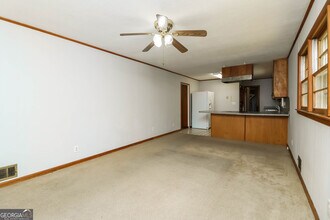 1255 Angelia Dr SW in Mableton, GA - Building Photo - Building Photo