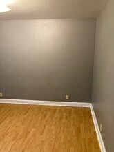 110 School St in Morgantown, WV - Foto de edificio - Building Photo