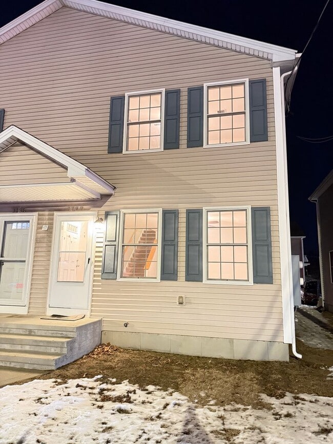 property at 1138-1140 Boston Rd