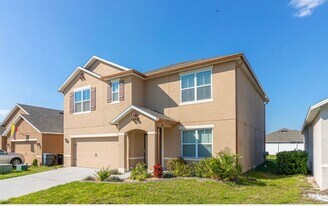 401 Briar Patch Lp in Davenport, FL - Building Photo