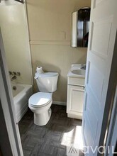 2144 Cross St in Philadelphia, PA - Building Photo - Building Photo