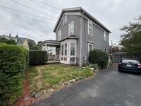 48 Carleton St, Unit #1 in Newton, MA - Foto de edificio - Building Photo