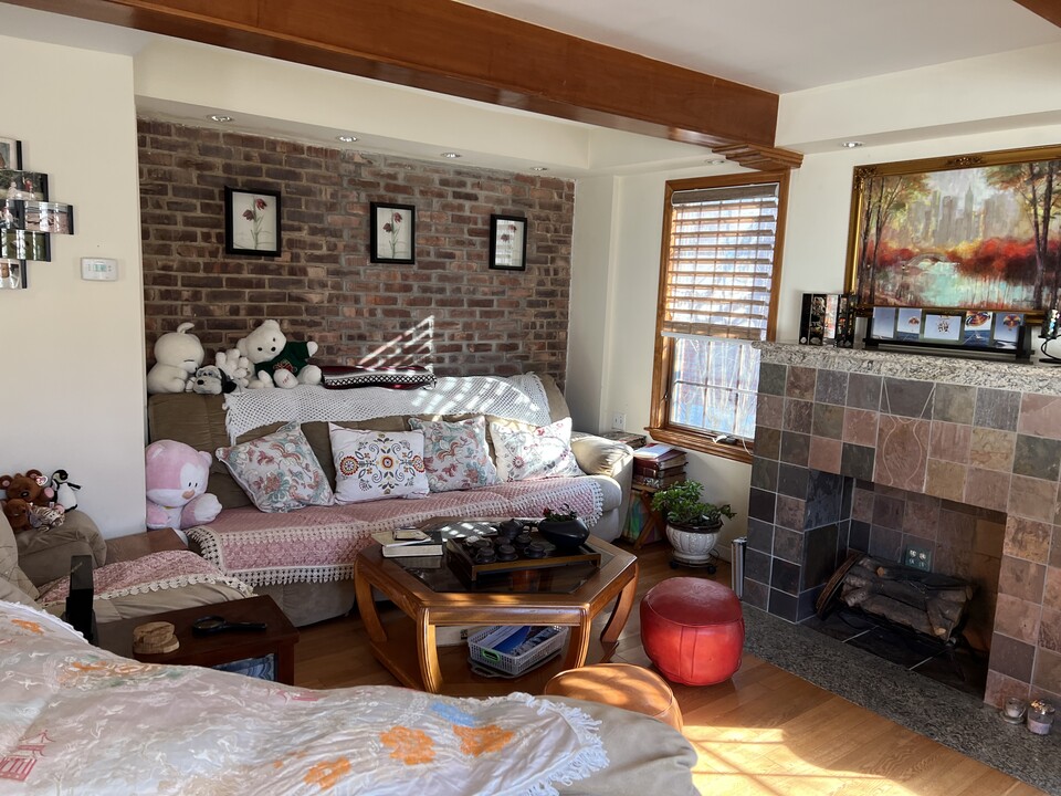 88-34-34 209th St in Queens, NY - Building Photo