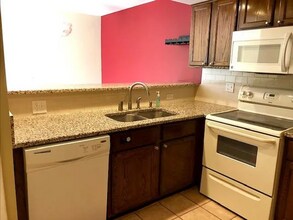 4512 Kings Walk Dr in Rolling Meadows, IL - Building Photo - Building Photo