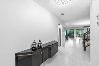 27 Southport Ln in Boynton Beach, FL - Building Photo - Building Photo