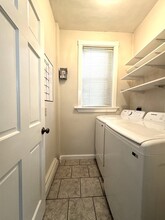 181 Paris St, Unit #1 in Boston, MA - Building Photo - Building Photo