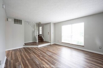 860 Sable Ridge Dr in Greenwood, IN - Building Photo - Building Photo