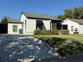 3223 Cherrywood Ave in Dallas, TX - Building Photo - Building Photo
