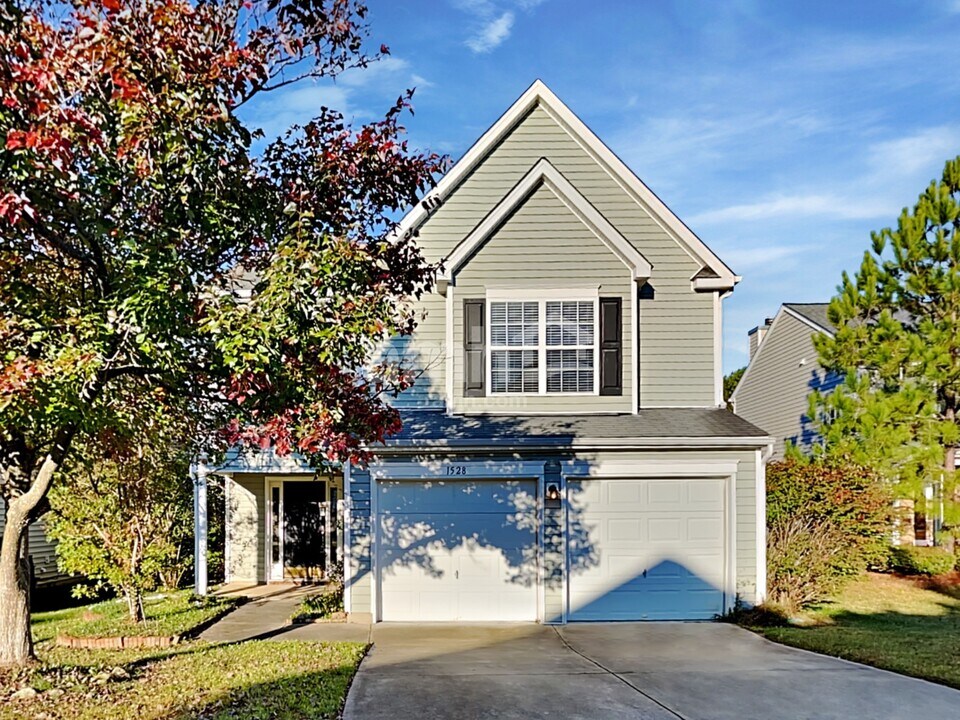 1528 Pebble Ridge Dr in Raleigh, NC - Building Photo