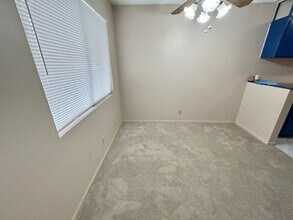 204 Orland St in Las Vegas, NV - Building Photo - Building Photo