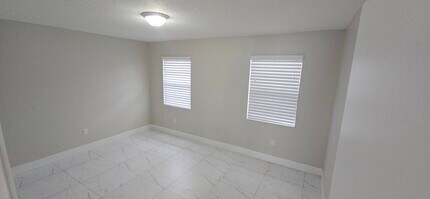 12193 SW 10th St in Miami, FL - Building Photo - Building Photo