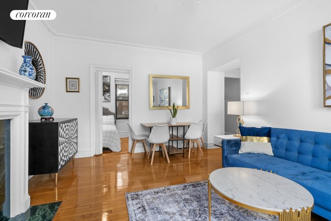 135 W 58th St in New York, NY - Building Photo - Building Photo