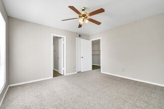 7700 W Airport Blvd in Houston, TX - Building Photo - Building Photo
