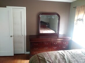 901 N Locust Rd in Spokane, WA - Building Photo - Building Photo