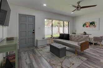 2500 NE 16th Ave in Wilton Manors, FL - Building Photo - Building Photo