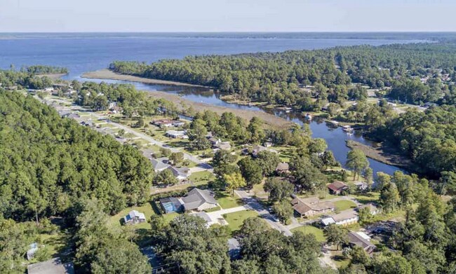 550 Riola Pl in Pensacola, FL - Building Photo - Building Photo