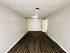 2608 Queensbury Rd in Moore, OK - Building Photo - Building Photo