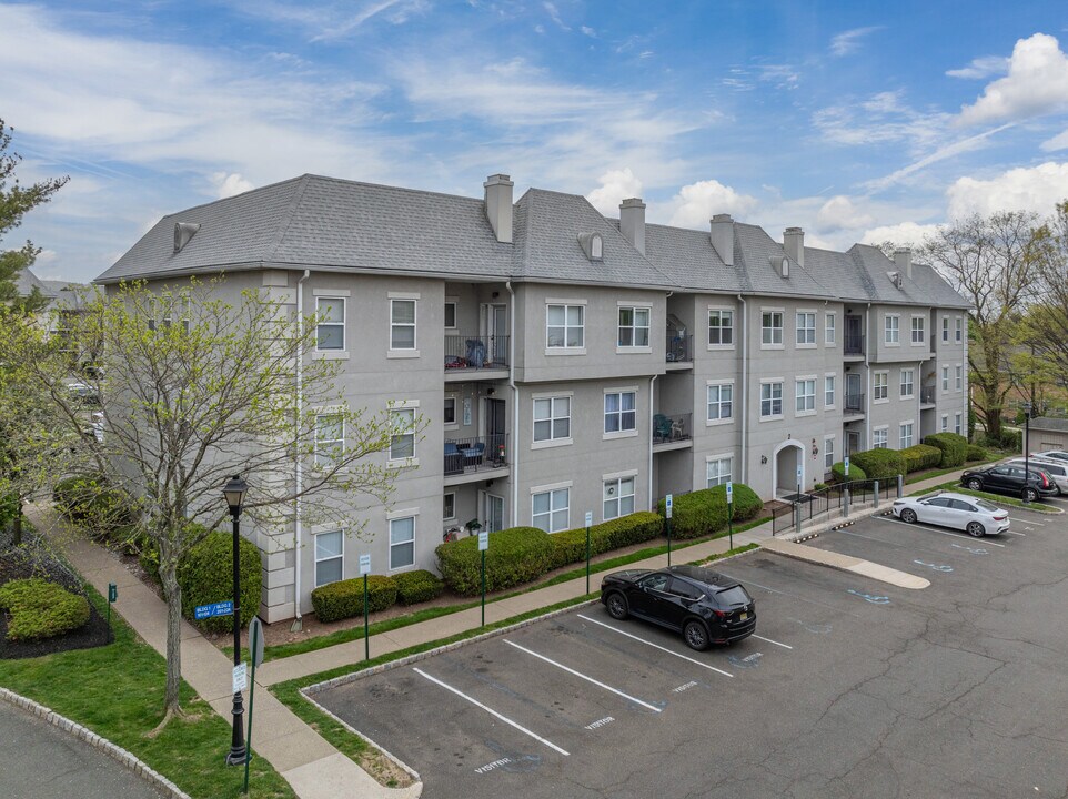 Brittany Chase in Wayne, NJ - Foto de edificio