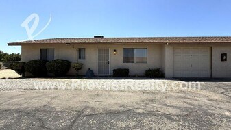 12780 Redwing Rd in Apple Valley, CA - Building Photo
