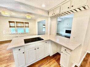 210 Pinetree Cir in Alpharetta, GA - Building Photo - Building Photo