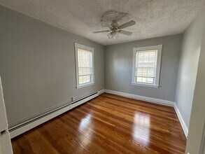 131 Nonantum St, Unit 2 in Boston, MA - Building Photo - Building Photo