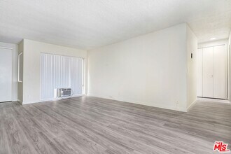 1134 N Clark St in West Hollywood, CA - Building Photo - Building Photo