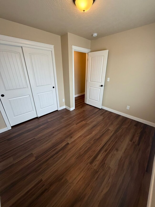 4230 NE Sagecrest St in Albany, OR - Building Photo - Building Photo