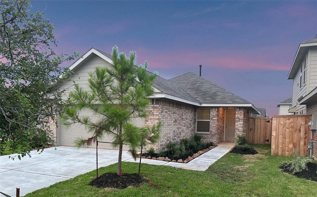 1206 Silver Fir Ct in Conroe, TX - Building Photo