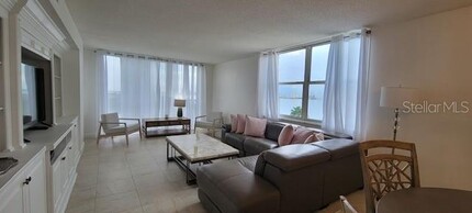 100 Oakmont Ln in Belleair, FL - Building Photo - Building Photo