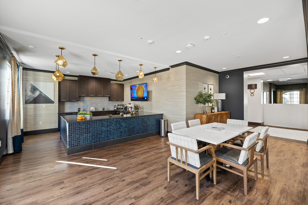 Fallbrook Trails in Fallbrook, CA - Building Photo