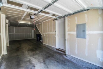 7550 129th Pl SE in Newcastle, WA - Building Photo - Building Photo