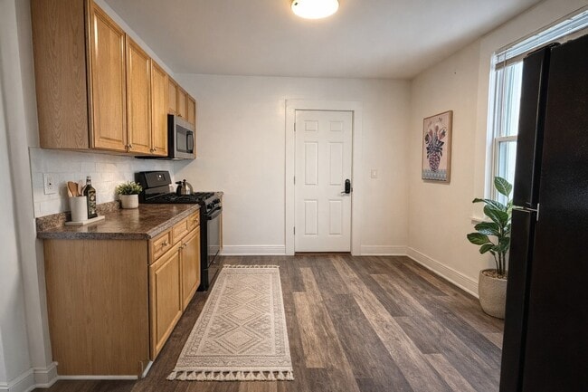 9 Washington St, Unit 1 in Montclair, NJ - Building Photo - Building Photo