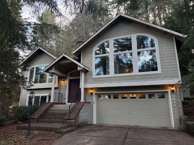 3834 Brighton Ave in Eugene, OR - Building Photo - Building Photo