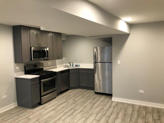 3210 S May St, Unit g