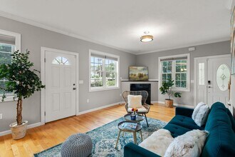 368 Boylston St in Newton, MA - Building Photo - Building Photo