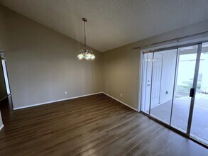 5833 W Comet Ave in Glendale, AZ - Building Photo - Building Photo