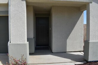 703 Irma Dr in Merced, CA - Building Photo - Building Photo