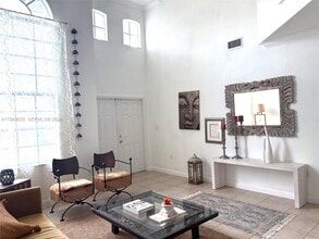 6944 NW 115th Ct in Doral, FL - Building Photo - Building Photo