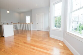 8 Islington St in Boston, MA - Building Photo - Building Photo