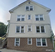 22 Green St in Middletown, CT - Building Photo