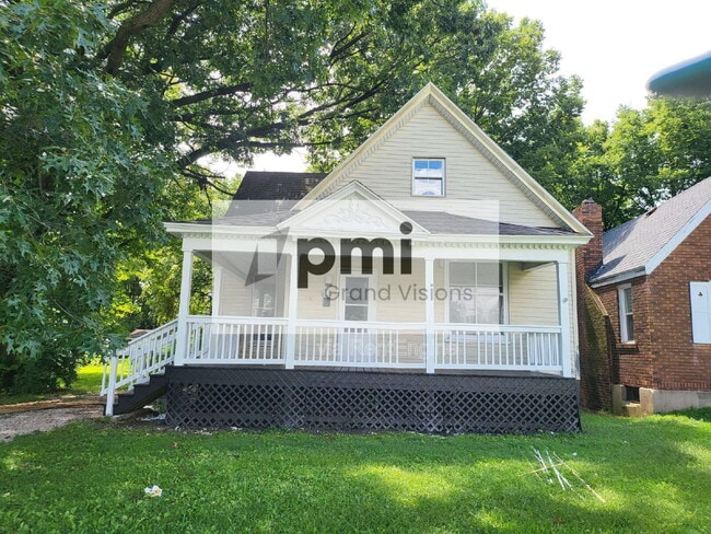 property at 941 E Cantrell St