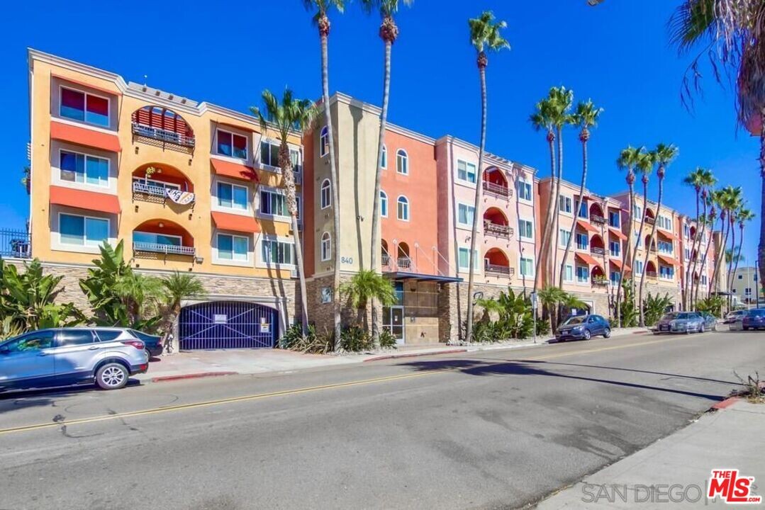 840 Turquoise St in San Diego, CA - Building Photo