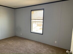 242 Bunting Ln in Madison, WI - Building Photo - Building Photo