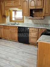 12 S Buhler Rd in Hutchinson, KS - Building Photo - Building Photo